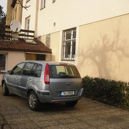 Pensjonat Hanspaulka 2*