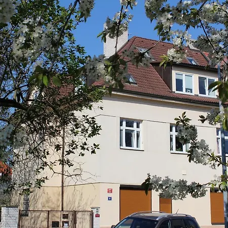 Penzion Hanspaulka 2*